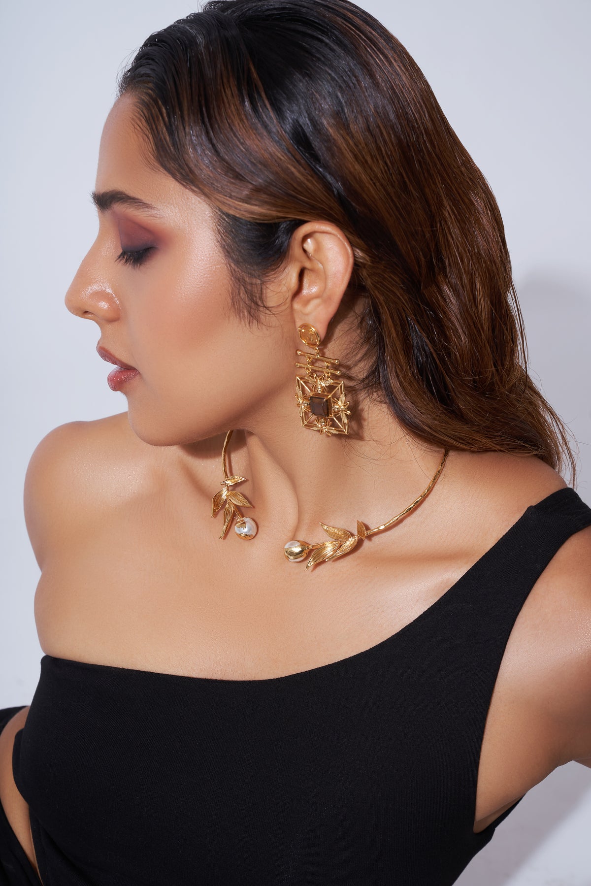 Reva Choker