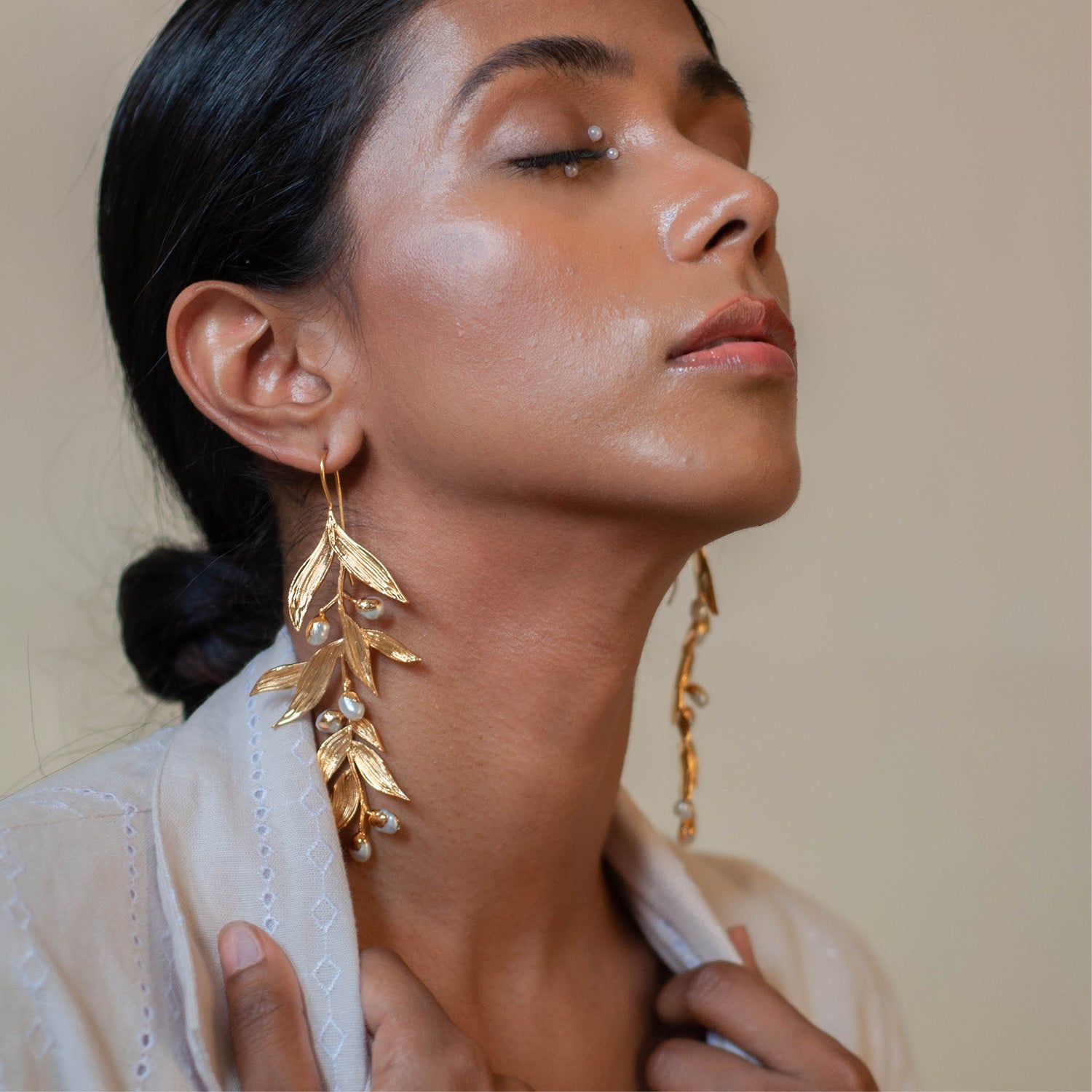 Isaro Chandeliers Earrings