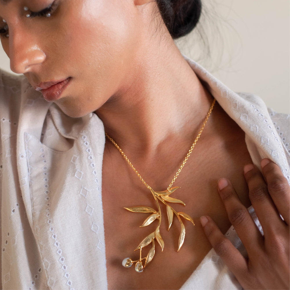 Haya Pendant